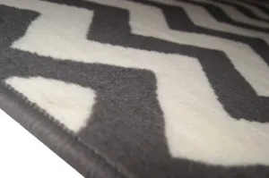 Koberec Amazon Zygzak sivý