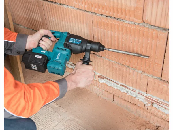 EXTOL INDUSTRIAL 8791816 Vŕtacie kladivo akumulátorové Share20V, 1x 4Ah Li-ion, 2,4A nabíjačka, SDS-plus, 2,6J