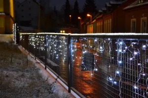 Nexos 212 Vianočný svetelný dážď - 2,7 m, 72 LED, studeno biely