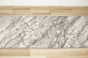Spoltex koberce Liberec Behúň na mieru Marble 19 sivý - šíre 100 cm