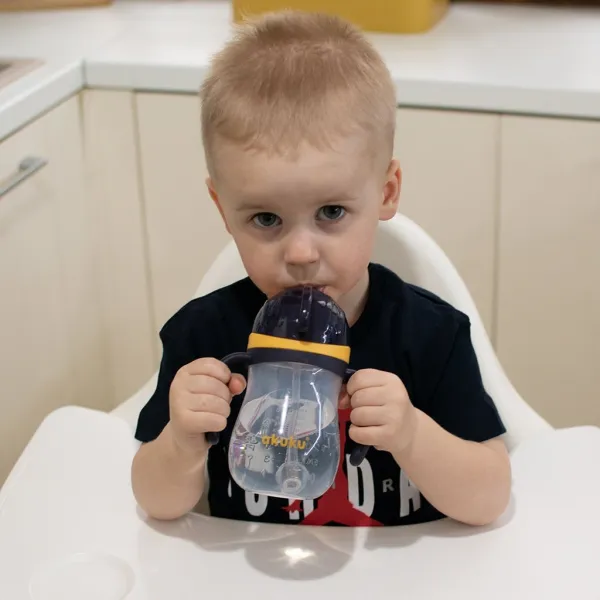 Kúzelná fľaška so slamkou a závažím Akuku 280 ml žltá