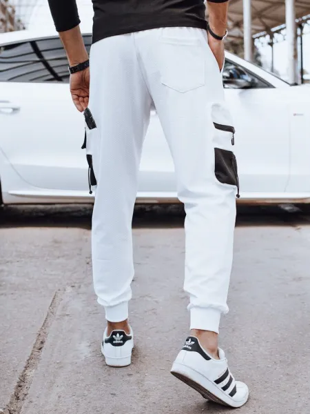 Trendy joggery s ozdobnými prvkami- biele