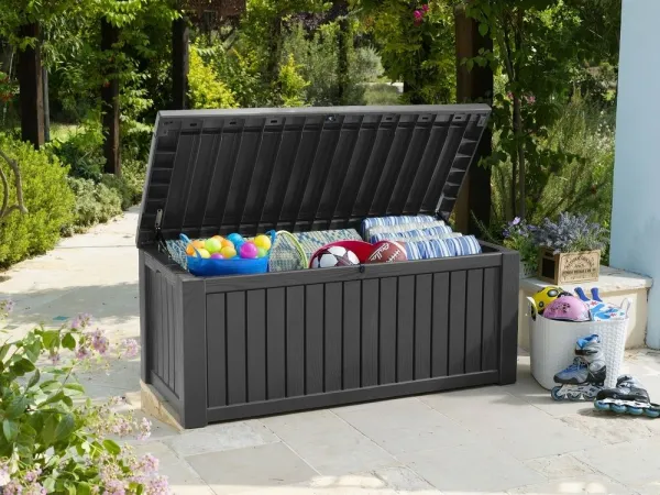 Zahradny box Keter Rockwood 570 l grafit