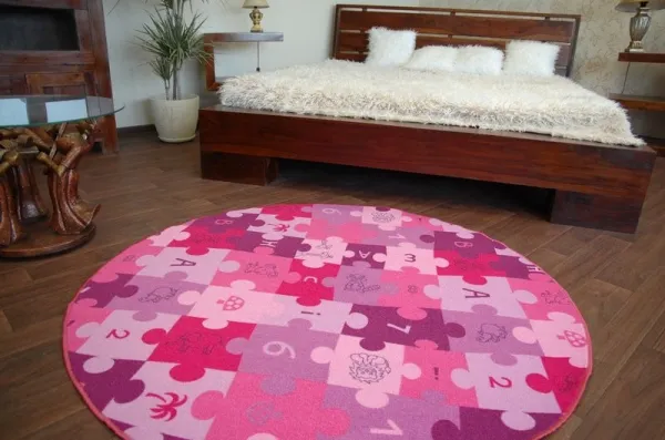 Dywany Lusczow Detský guľatý koberec PUZZLE fialový, veľkosť kruh 150