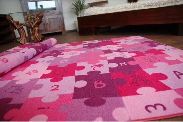 Dywany Lusczow Detský koberec PUZZLE fialový, veľkosť 100x100