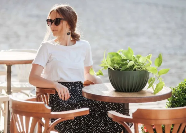 HowHomely Kvetináč pásikavý ECO 24 cm zelený