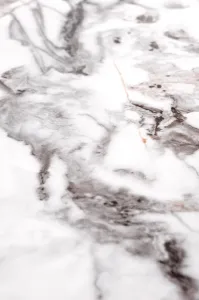 HALMAR Set odkládacích stolků FORMOSA šedý a bílý mramor
