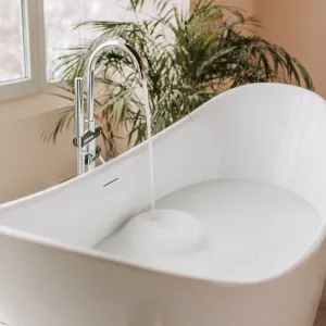 Voľne stojaca vaňa Rea Ferrano