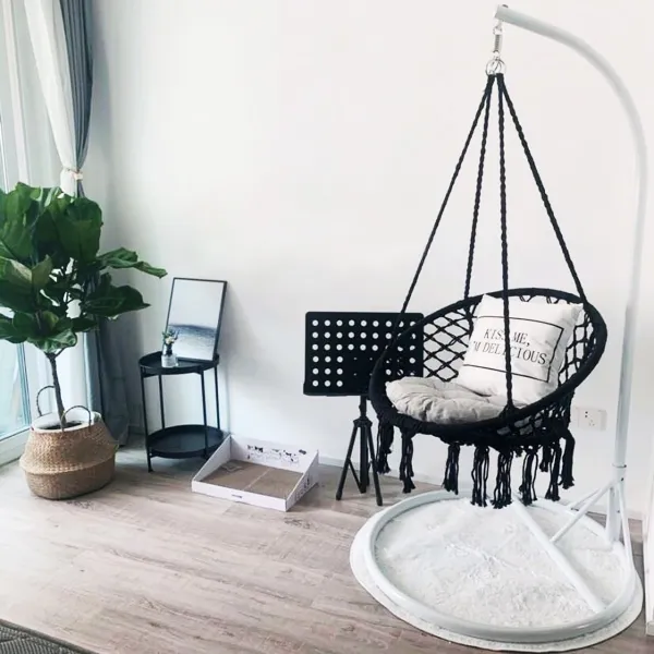 Bluegarden Závesné hojdacie kreslo Lack čierne