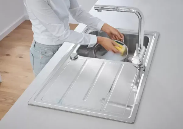 GROHE GROHE - Minta Drezová batéria s výsuvnou koncovkou, chróm 32168000