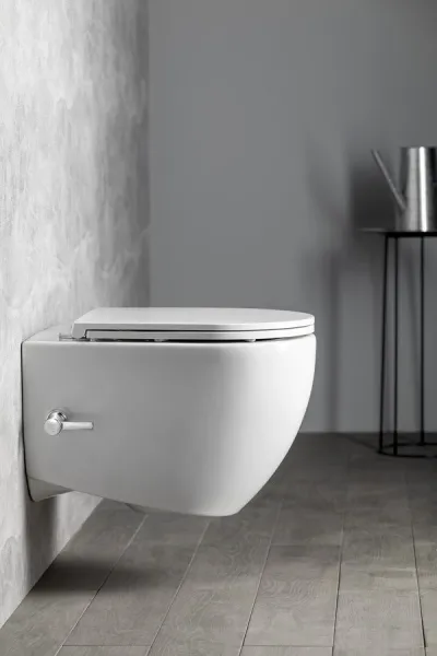 ISVEA - INFINITY CLEANWASH závesná WC misa, integrovaný ventil a bidetová spŕška, Rimless, 36,5x53cm, biela 10NFS1001I