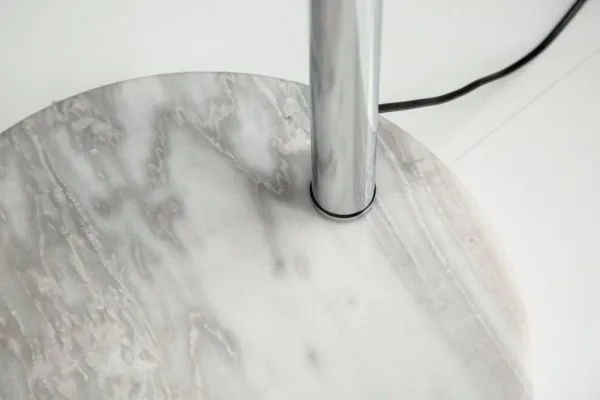 Stojací lampa THIMBU Dekorhome Biela