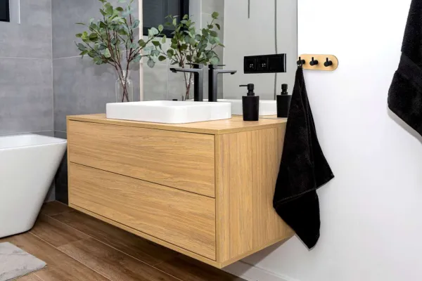 Nástenný vešiak Kendar Loft trojitý