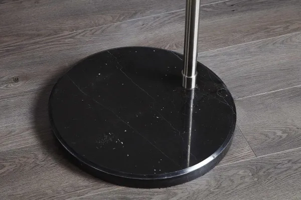 Stojací lampa JEREVAN Dekorhome Čierna