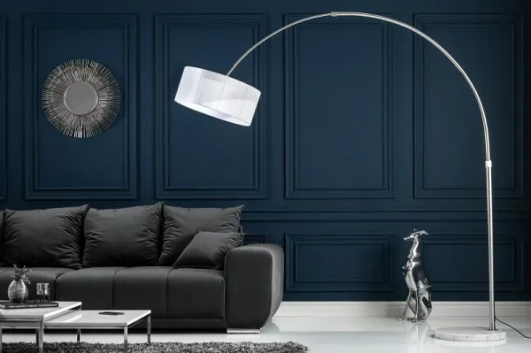 Stojací lampa JEREVAN Dekorhome Biela