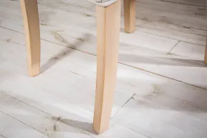 LuxD 23782 Dizajnová stolička s podrúčkami Queen béžová