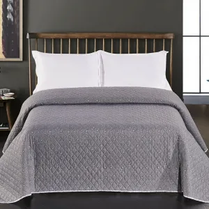 Obojstranný prehoz z mikrovlákna DecoKing Brigha bielo-sivý, velikost 220x240
