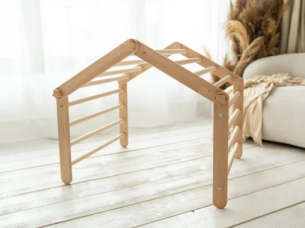 Woodisio Montessori Piklerovej triangel štvorramenný TITO buk Farba: Farebný - modrý, Variant: Triangel