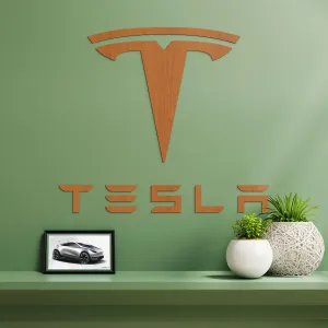 Drevený znak auta na stenu - Tesla