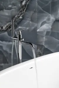 Vaňová batéria BEBÉ na pripojenie na podlahu, chróm BB021