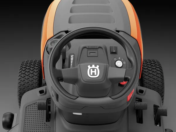 ZÁHRADNÝ TRAKTOR Husqvarna TS 220T
