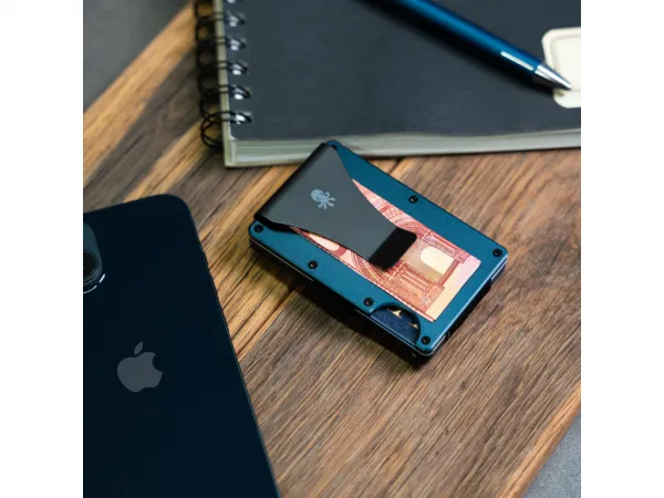 Innocent Smart AirTag Wallet - Black