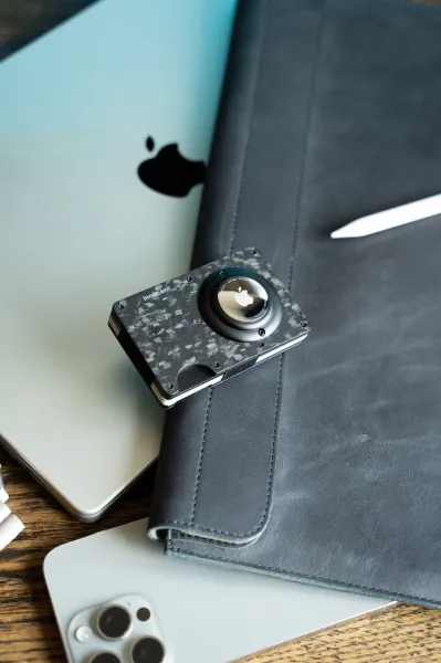 Innocent Smart AirTag Wallet - Black