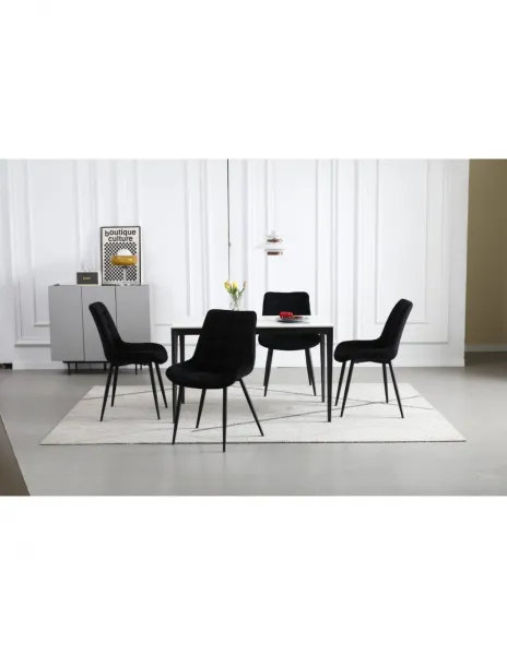 Elegantná jedálenská stolička BERA v čiernej farbe