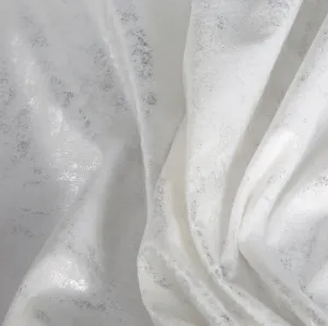 Hotový záves RENIA biely / strieborný - na priechodkách