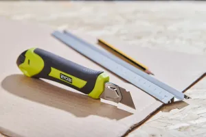 RYOBI Nôž odlamovací BASIC 18 mm RSK18