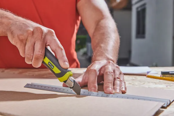 RYOBI Nôž odlamovací BASIC 18 mm RSK18