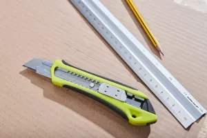 RYOBI Nôž odlamovací BASIC 18 mm RSK18
