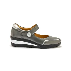 PEDICONFORT Kožené poltopánky s metalickými detailmi a zapínaním na suchý zips