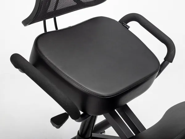 JAKS Ergonomická kľakačka Ergo Pro čierna