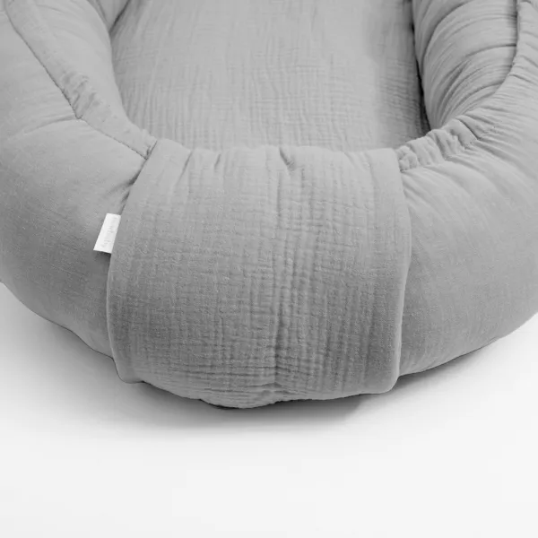 Mušelínové hniezdočko pre bábätko New Baby light grey