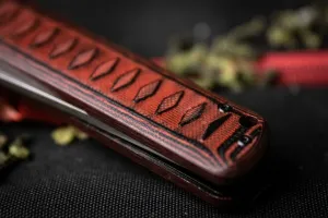 Kizlyar Supreme Whisper D2 SW Red-Black