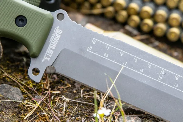 Kizlyar Supreme Survivalist X AUS-8 TW Olive G10