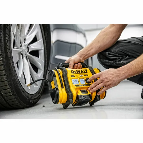 DEWALT DCC018N Kompresor 18V/230V/12V 11bar/160PSI bez AKU