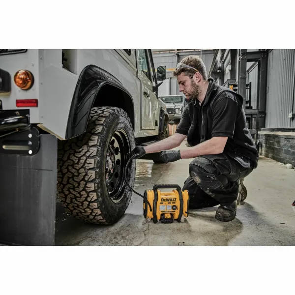 DEWALT DCC018N Kompresor 18V/230V/12V 11bar/160PSI bez AKU