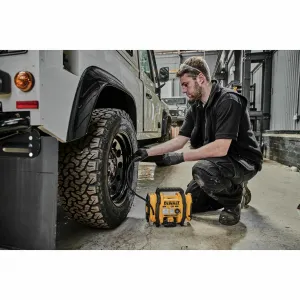 DEWALT DCC018N Kompresor 18V/230V/12V 11bar/160PSI bez AKU