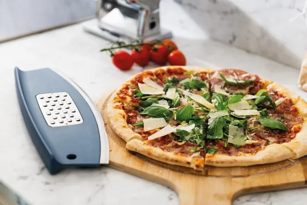 Pizza krájač a strúhadlo LEO