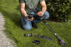 Zastrihávač Husqvarna Aspire™ S20-P4A s akumulátorom a nabíjačkou