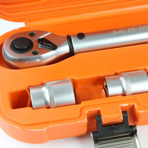 BJC Momentový kľúč, dynamometrický 1/2" 20-120 Nm, sada 17,19,21,24mm