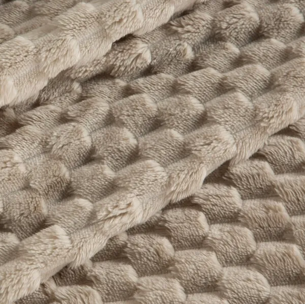 HrubádekabéžovejfarbysmodernýmvzoromŠírka:150cm|Dĺžka:200cm