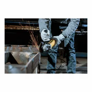 DEWALT DWE4117 BRÚSKA UHLOVÁ 125mm, 950W