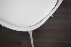 Jedálenská stolička 4 ks IKAROS Dekorhome Čierna