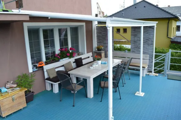 Hliníková pergola 4,35x3 m WALL 43 biela Lanitplast