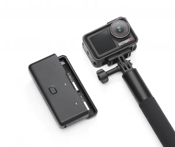 DJI Osmo Action 5 Pro Adventure Combo CP.OS.00000350.01