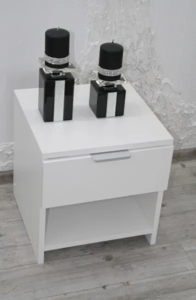 Elvisia Nočný stolík 3D | biela