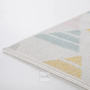 KoberecsgeometrickýmvzoromvkrásnychpastelovýchfarbáchŠírka:80cm|Dĺžka:150cm53905_106917